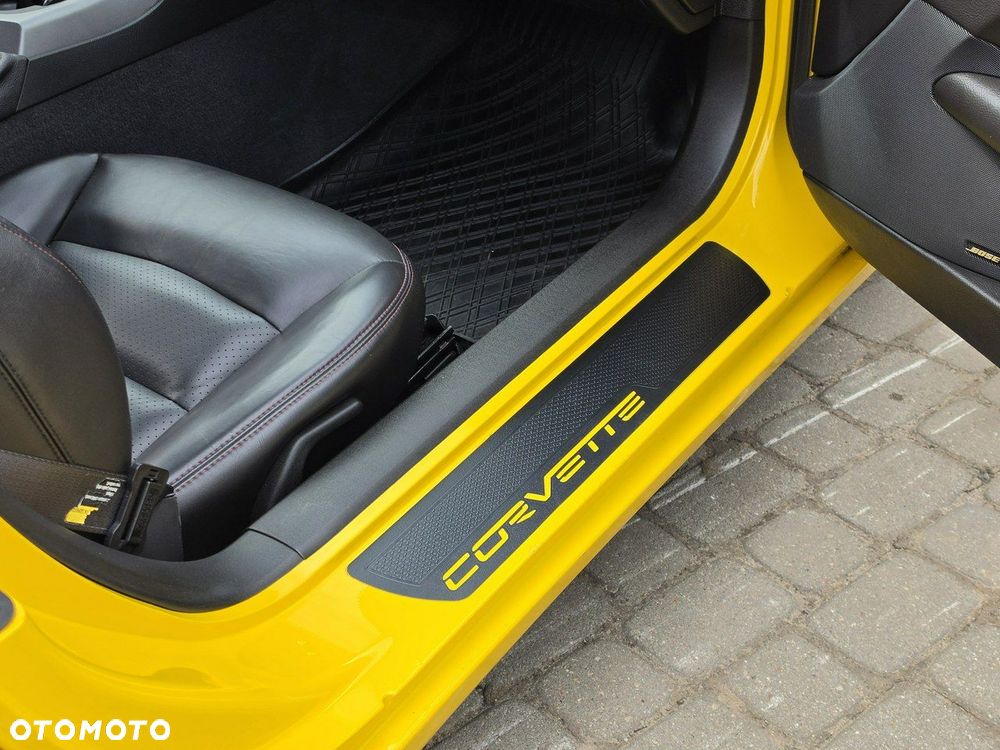 Chevrolet Corvette - 6