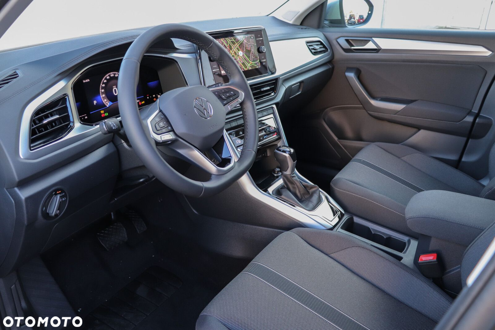 Volkswagen T-Roc - 10