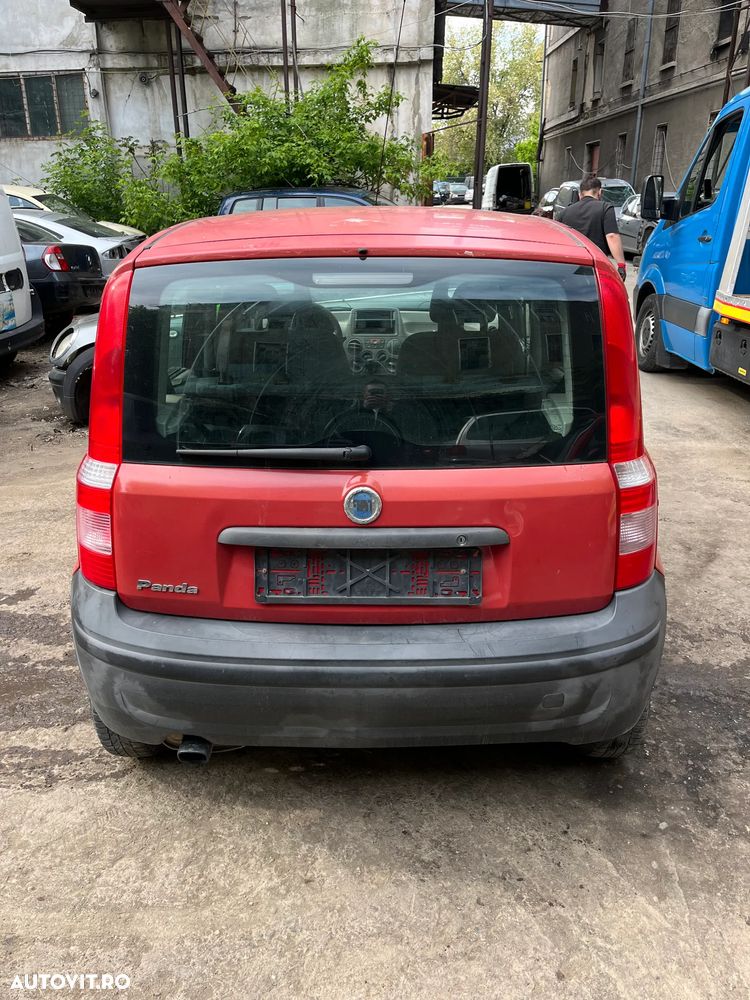 Dezmembrez Fiat Panda 2005 rosu benzina - 11