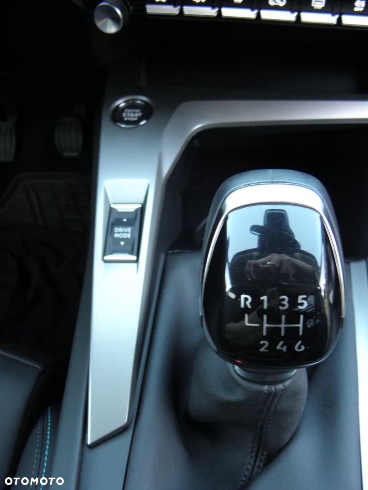 Peugeot 308 PureTech 130 Allure - 38