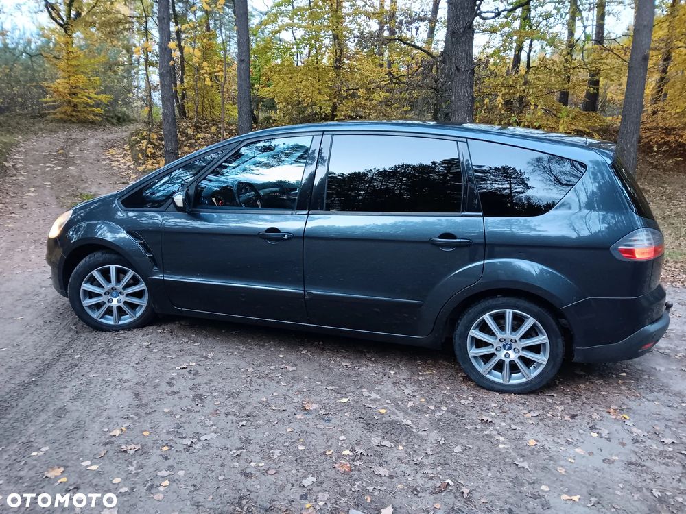 Ford S-Max - 15