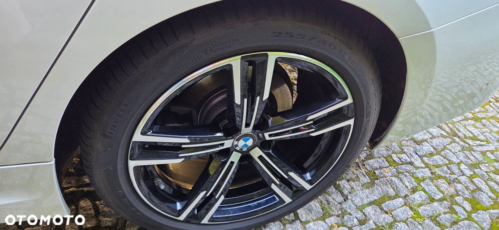 BMW Seria 3 318i M Sport - 6