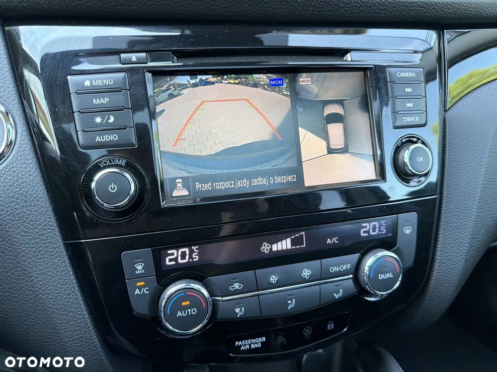 Nissan Qashqai 1.3 DIG-T N-Connecta DCT - 26