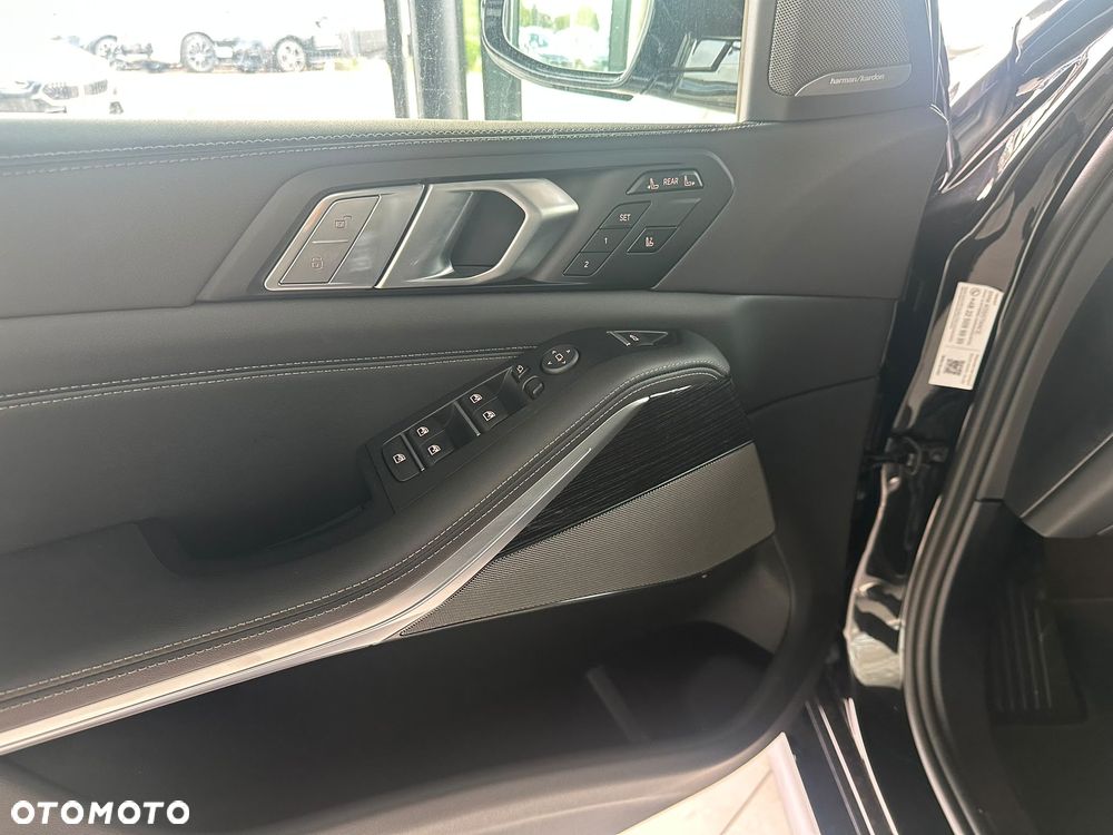 BMW X7 xDrive40i mHEV M Sport Edition sport - 16