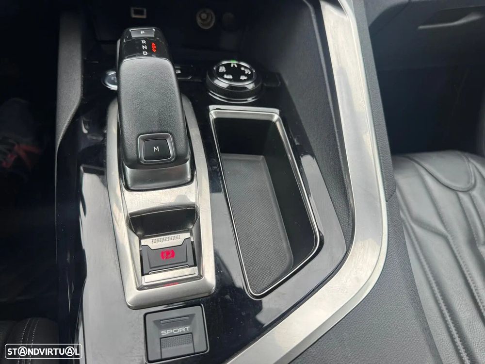 Peugeot 5008 1.2 PureTech GT Pack EAT8 - 47