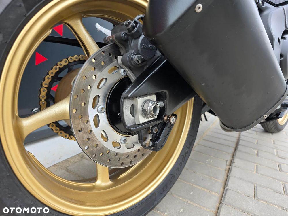 Yamaha FZ8 - 30