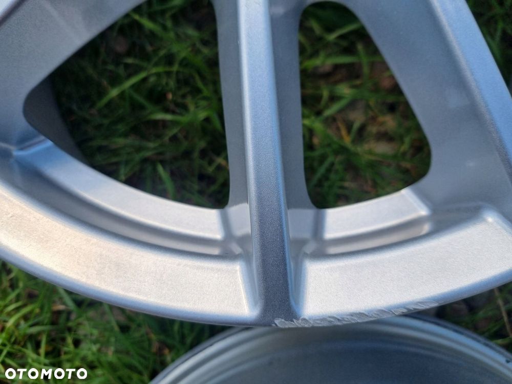 VW GOLF 8 5H0,TOURAN,SEAT LEON,skoda,audi Q3 alu 6,5X16ET45 5X112 bdb stan - 6