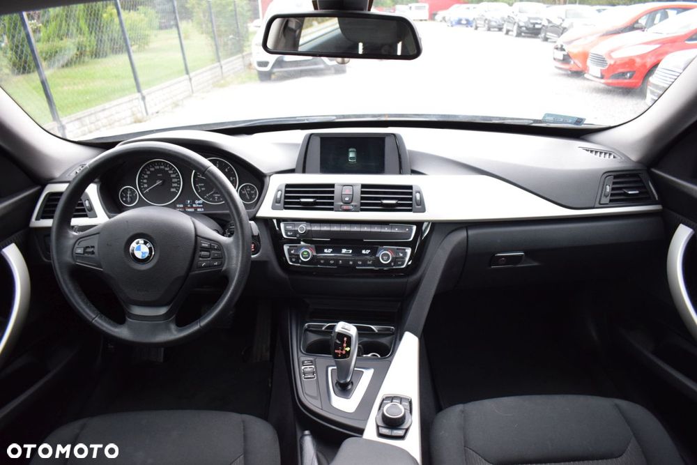 BMW 3GT 318d Business Edition - 6