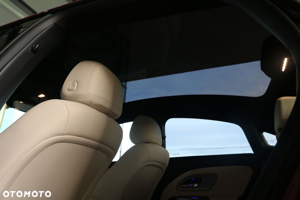 Mercedes-Benz CLA - 34