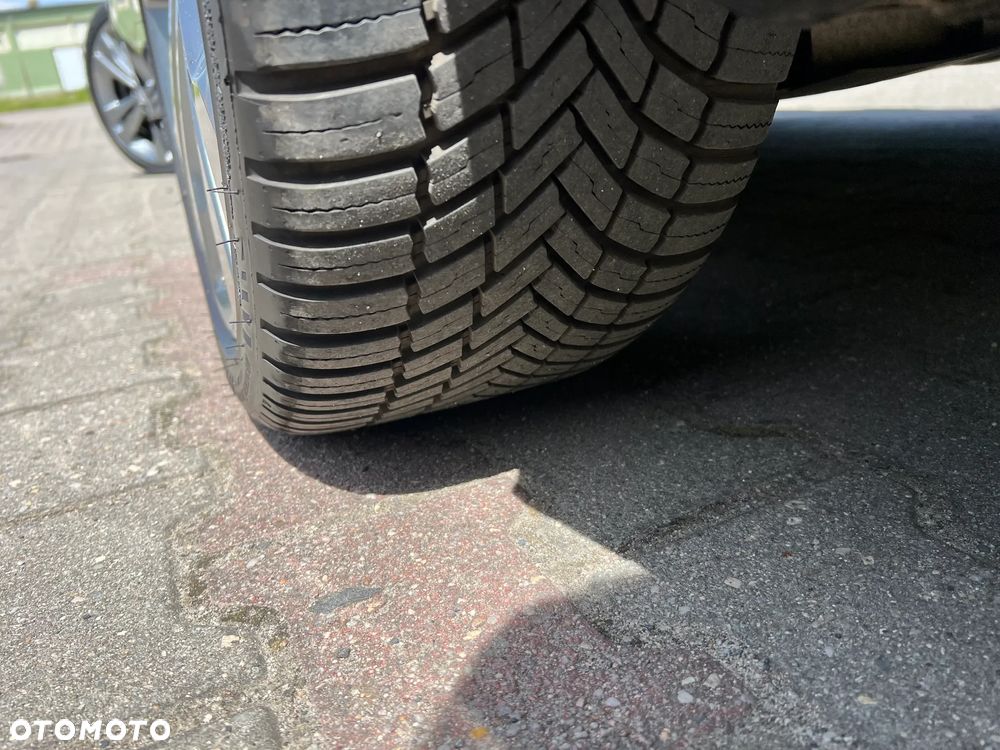 Mercedes-Benz CLA 200 Urban - 36