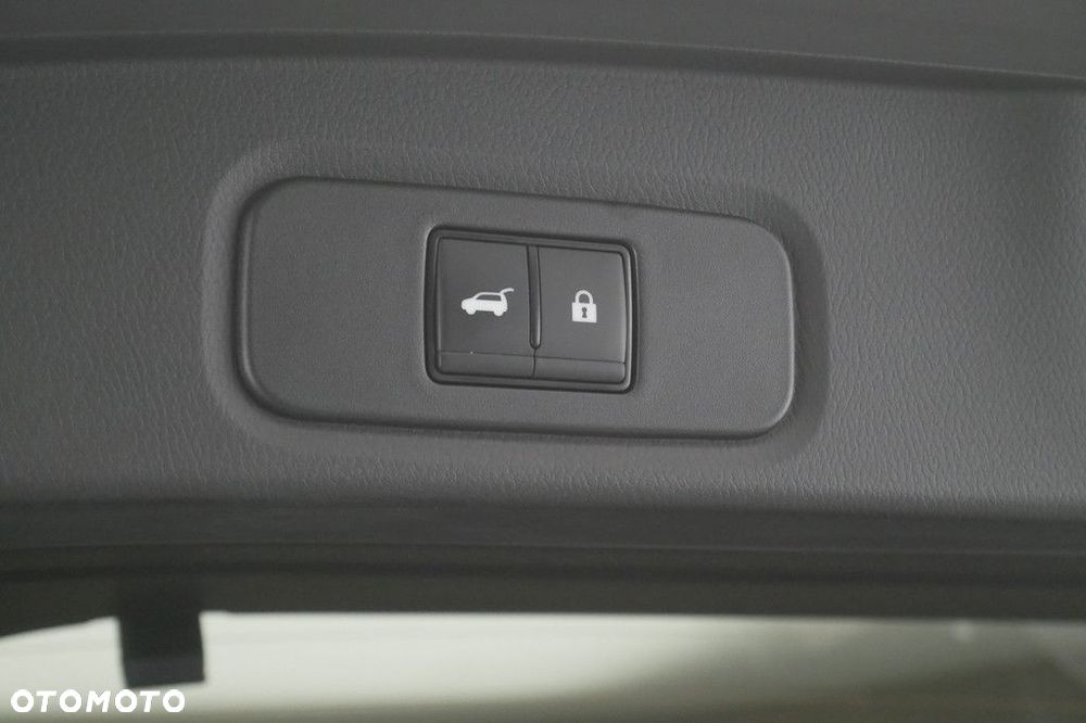 Nissan Qashqai 1.3 DIG-T MHEV N-Connecta Xtronic - 17