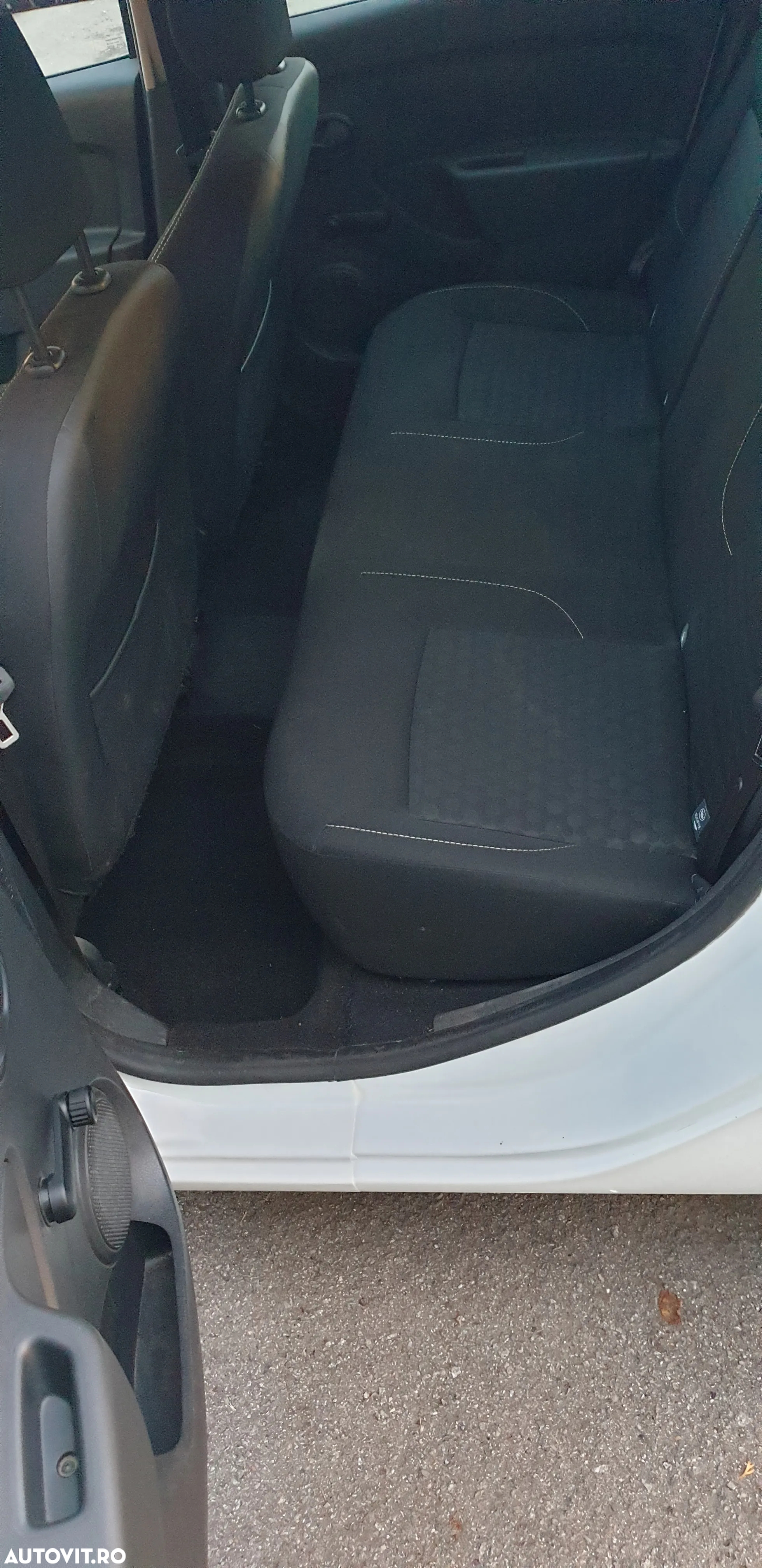 Dacia Logan MCV 0.9 TCe 90 CP Laureate - 6