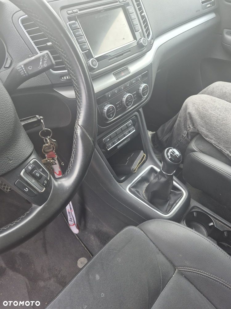 Volkswagen Sharan - 8