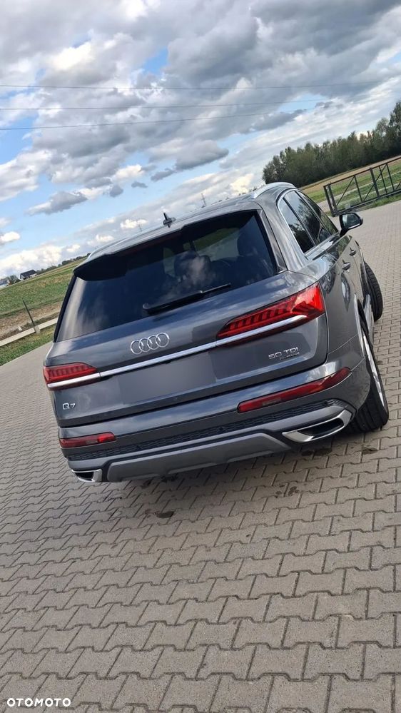 Audi Q7 - 7