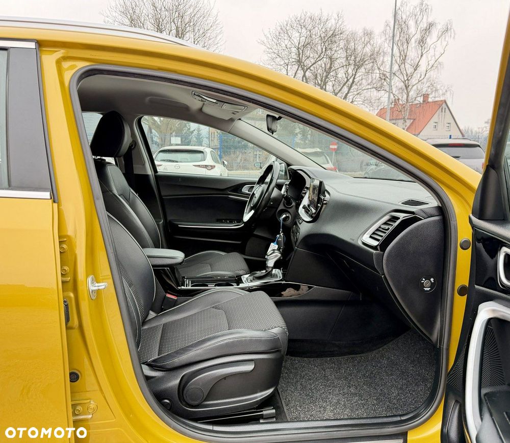 Kia XCeed - 13