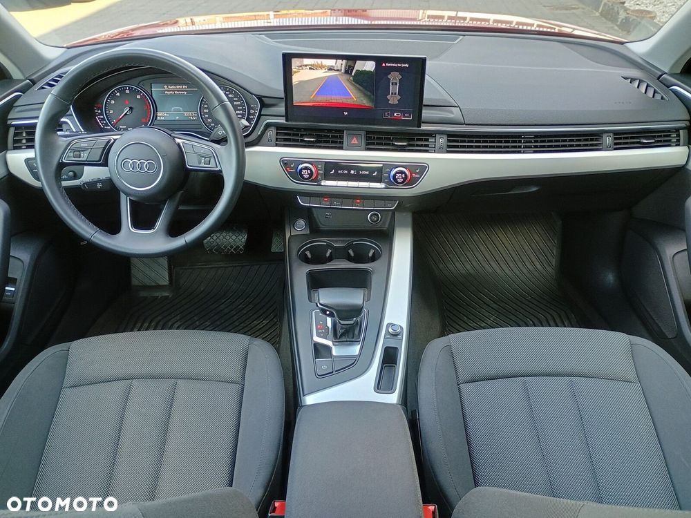 Audi A4 Limousine - 14