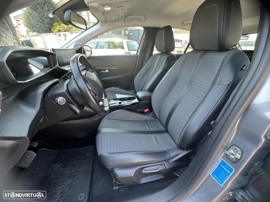 Peugeot e-208 50 kWh Allure Pack - 18
