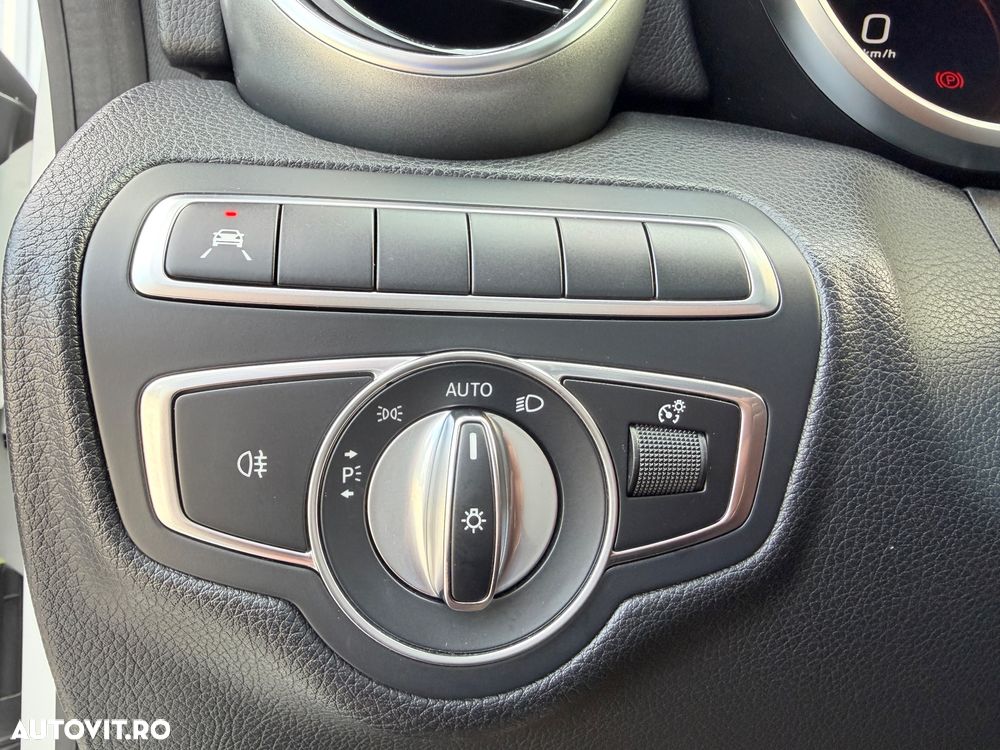 Mercedes-Benz C 220 d 4MATIC 9G-TRONIC AMG Line - 25