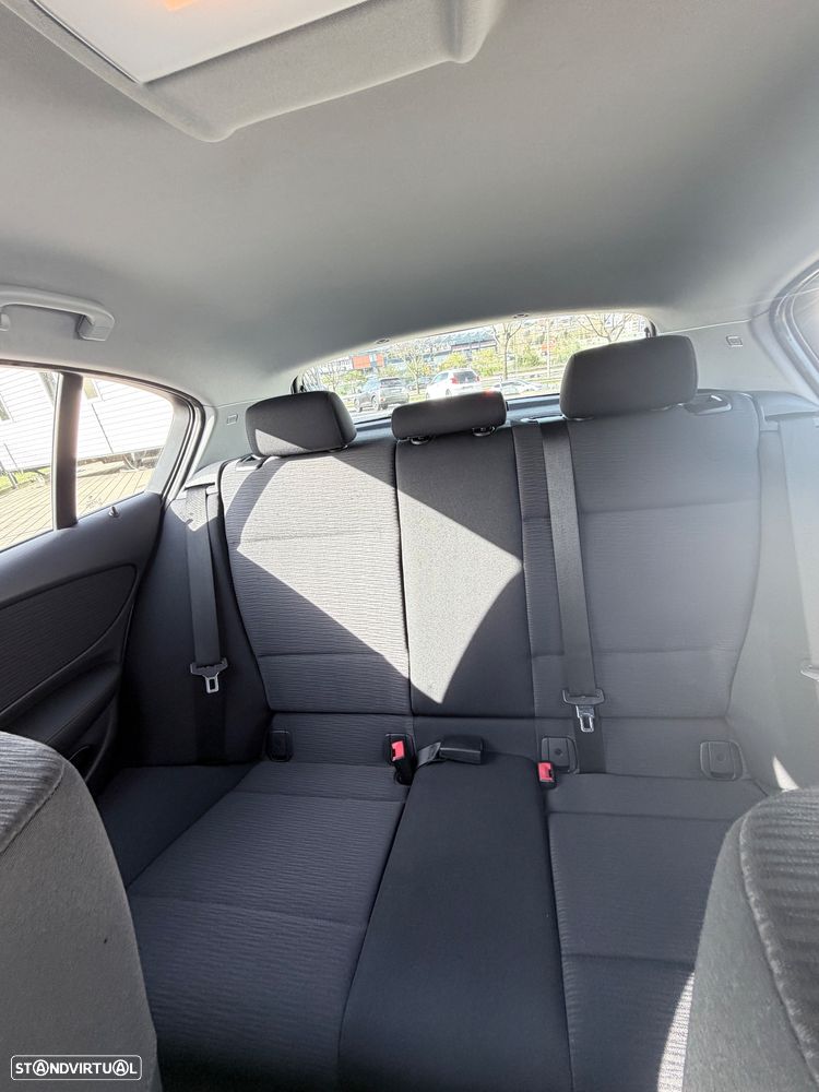 BMW 118 d Line Urban - 21