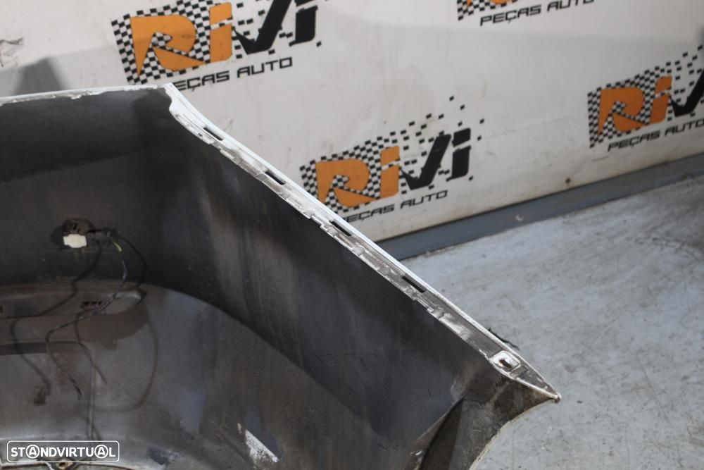 Parachoques Traseiro Bmw 3 (F30, F80)  51127256930 / 7256930 / Sedan C - 8