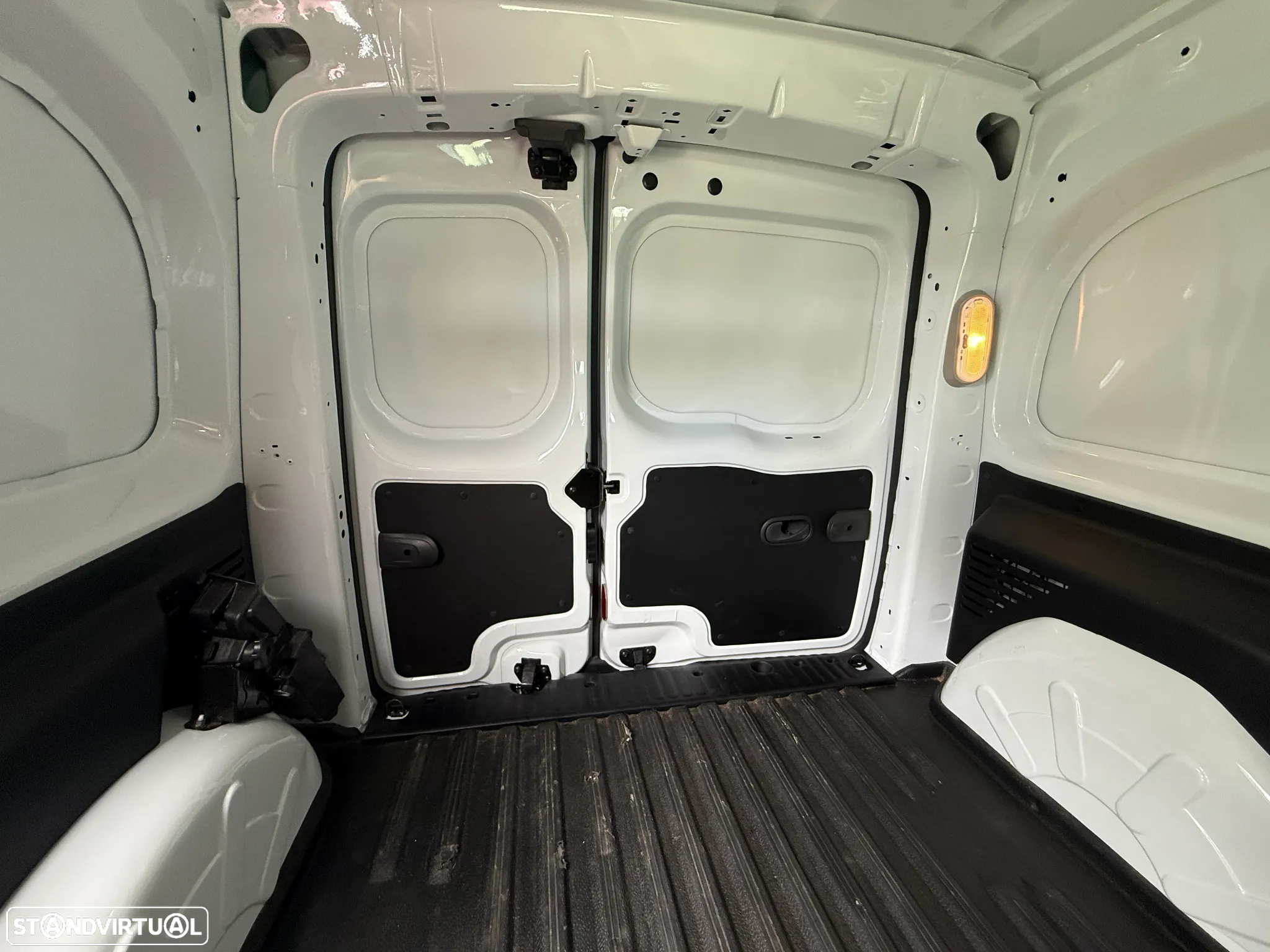 Renault KANGOO 3L - 15