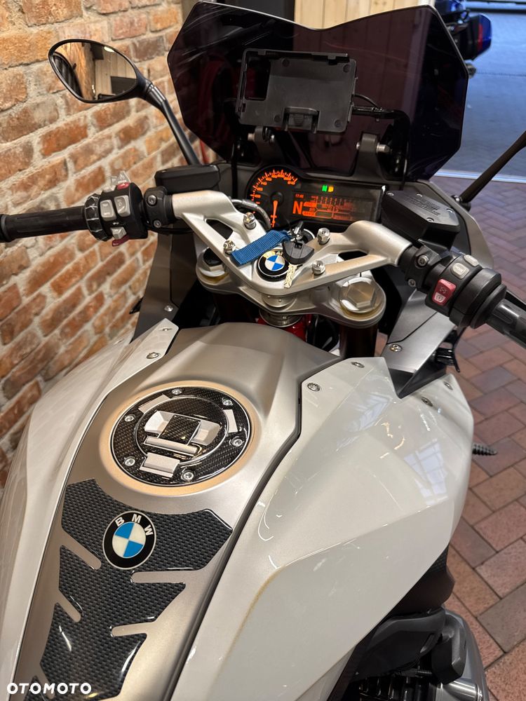 BMW RS - 17