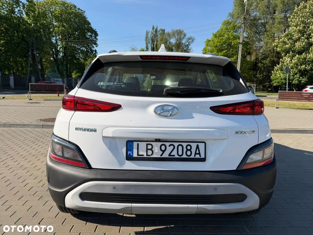 Hyundai Kona - 12