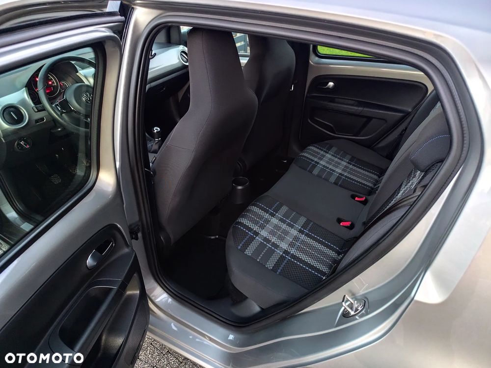 Volkswagen up! club - 15