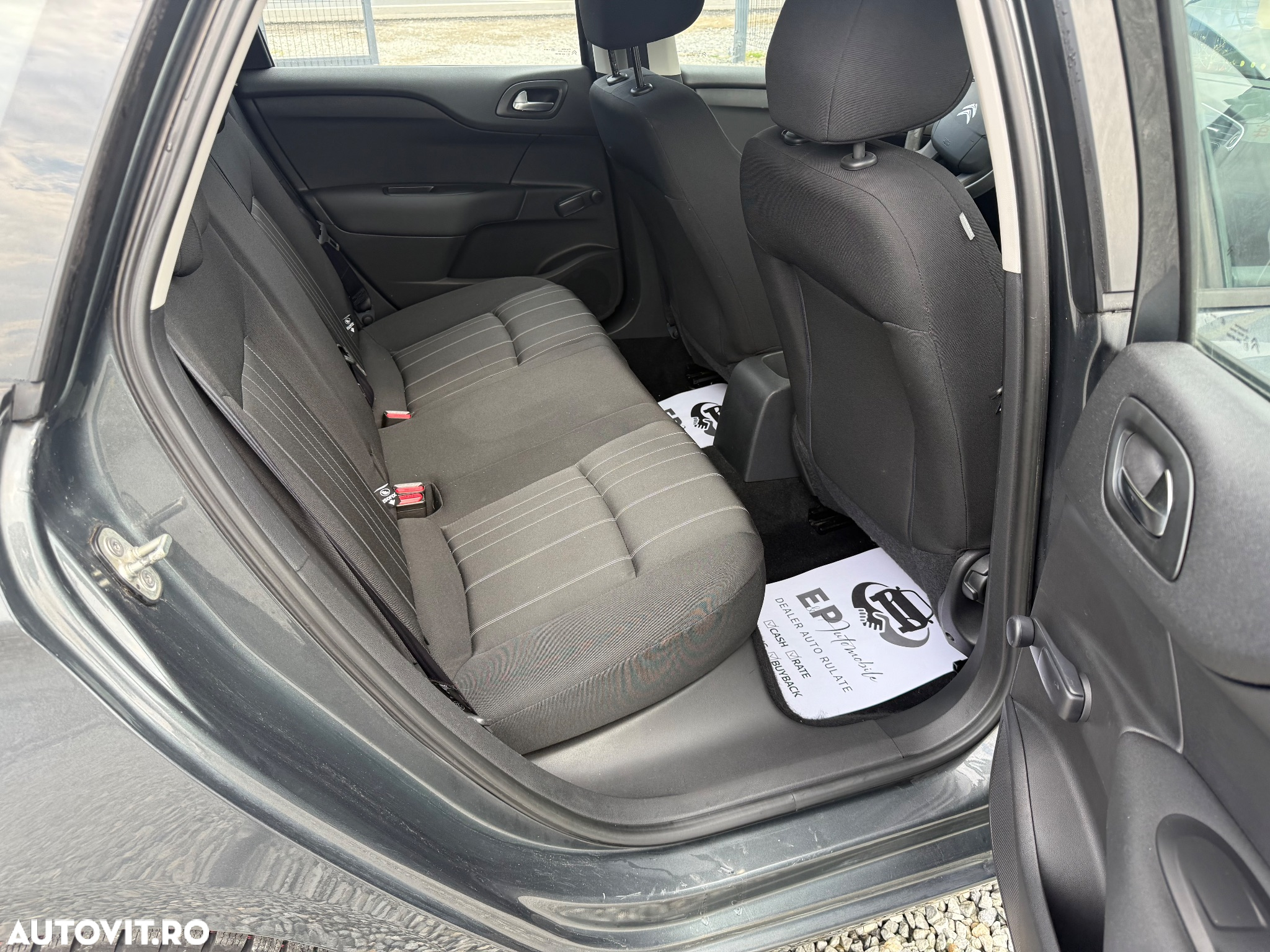 Citroën C4 1.6 HDI FAP BVM Attraction - 6