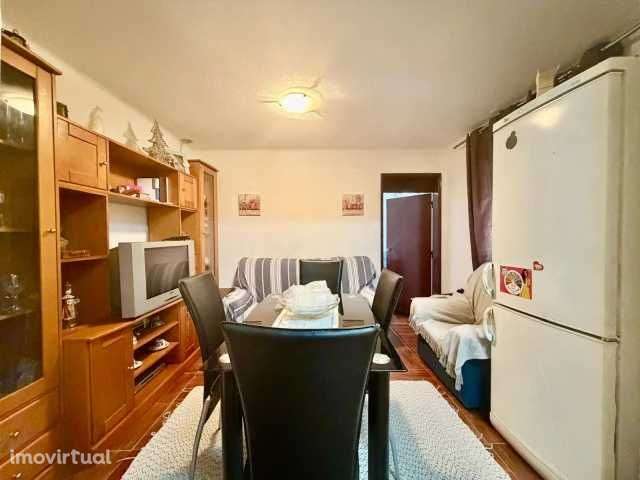 Vende-se Moradia - Grande imagem: 5/12