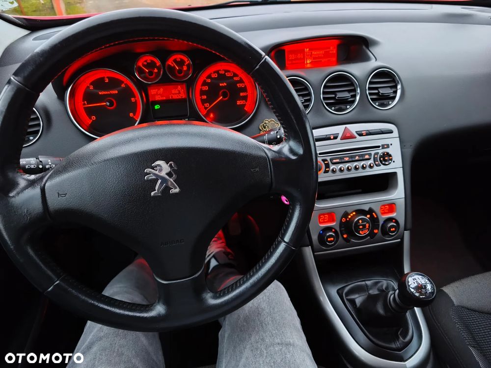 Peugeot 308 1.6 HDi Premium - 8