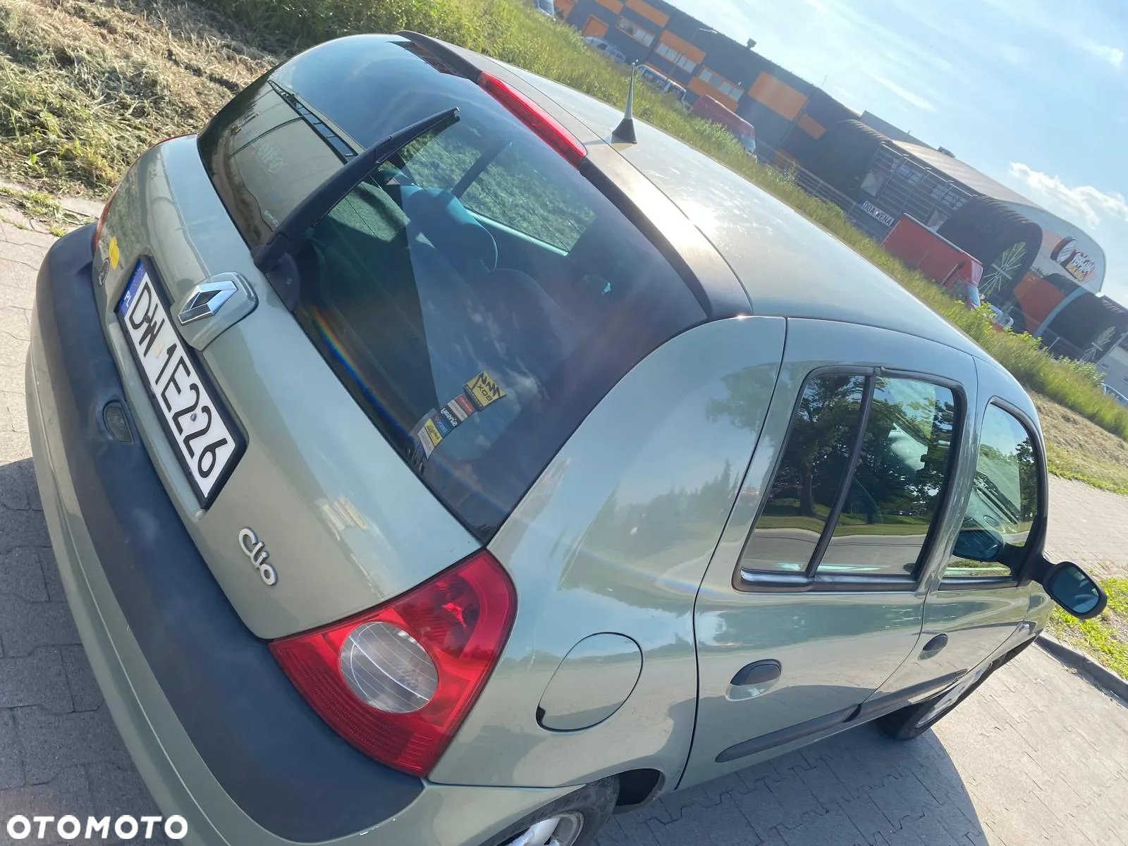 Renault Clio 1.2 16V 75 Dynamique - 3