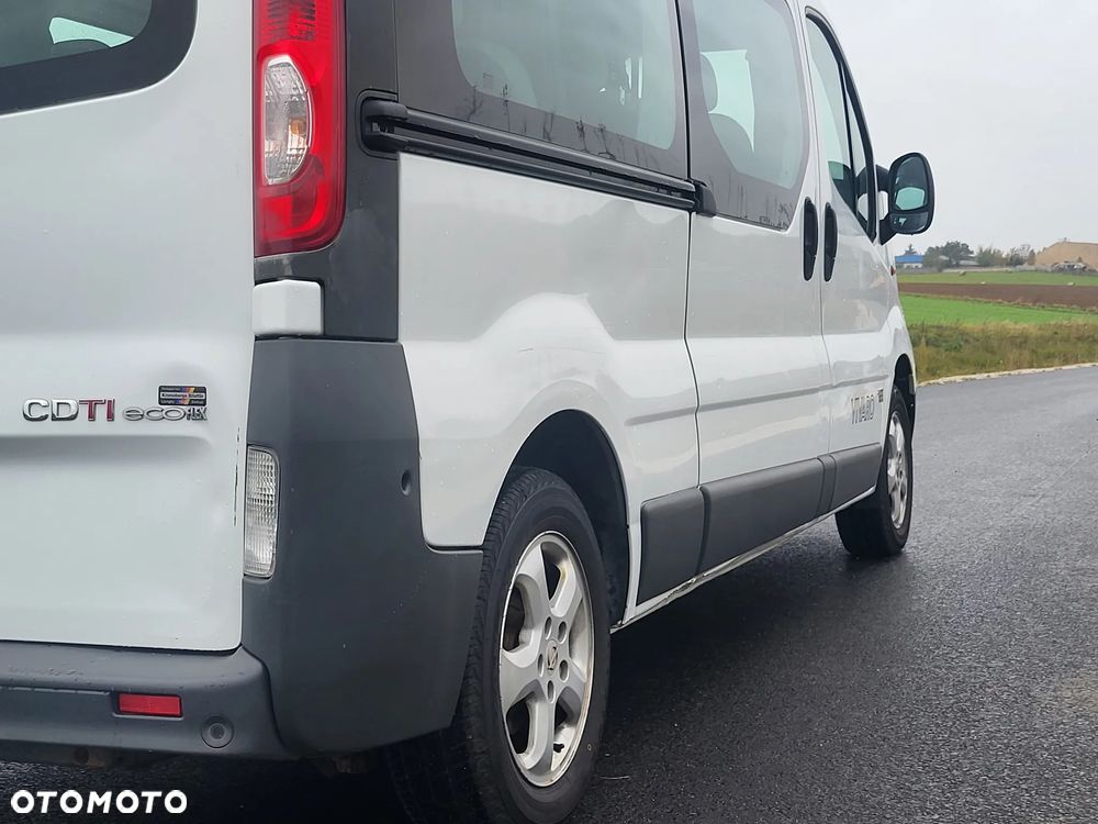 Opel Vivaro L2H1 2.9t Edition - 9