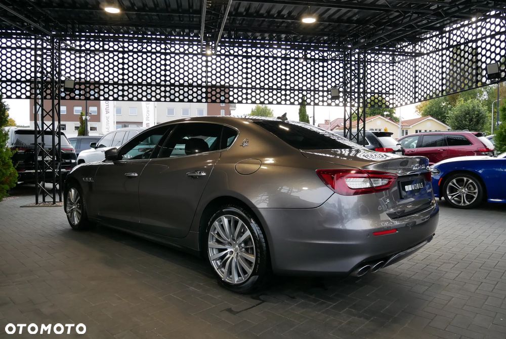 Maserati Quattroporte S - 4