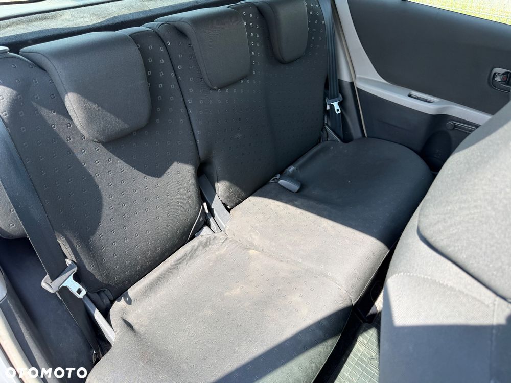 Toyota Yaris 1.3 Luna - 22