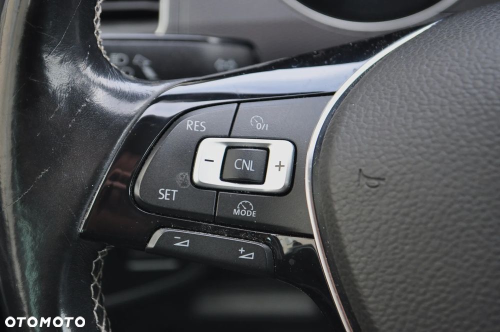 Volkswagen Golf Sportsvan 1.2 TSI BlueMotion Technology Lounge - 14