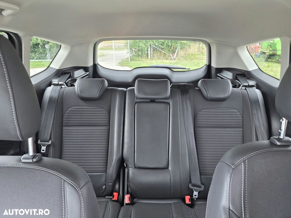 Ford Kuga 2.0 TDCi 4WD Powershift Titanium - 5