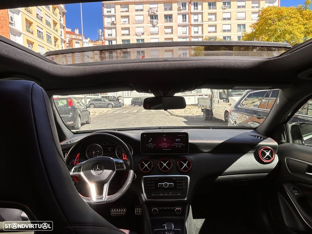 Mercedes-Benz A 45 AMG 4-Matic - 17