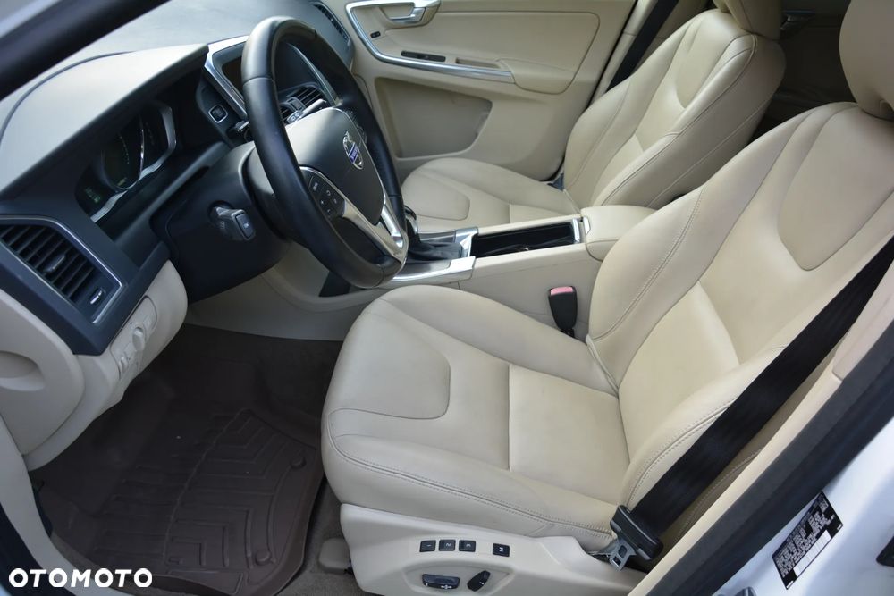 Volvo XC 60 - 16