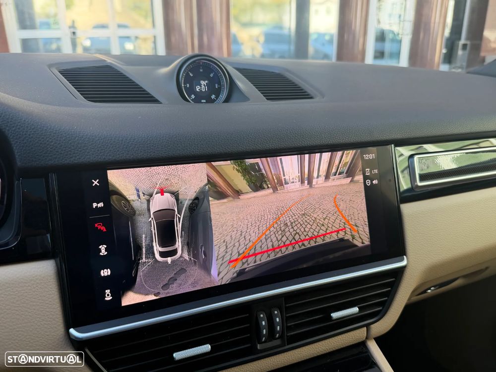 Porsche Cayenne E-Hybrid Tiptronic S Black Edition — fotografia 12