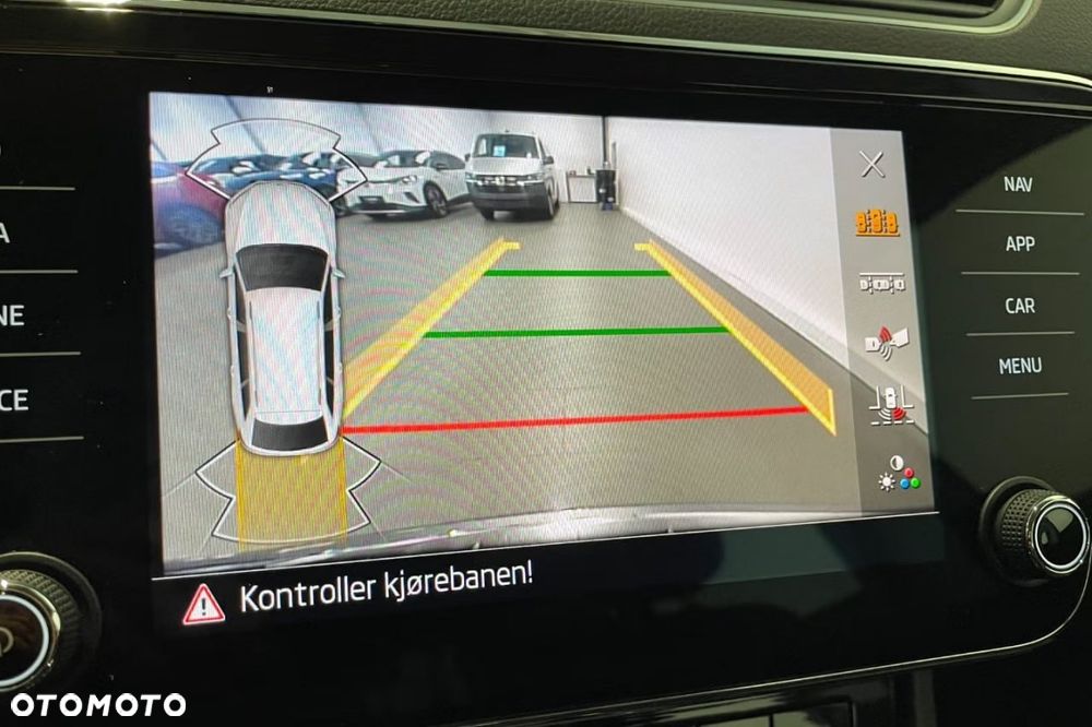 Skoda Superb 2.0 TDI 4x4 DSG Style - 11