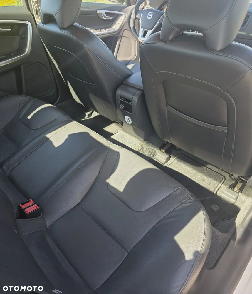 Volvo S60 - 16