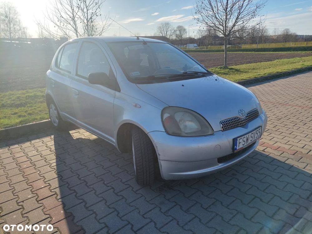 Toyota Yaris 1.0 Luna - 2
