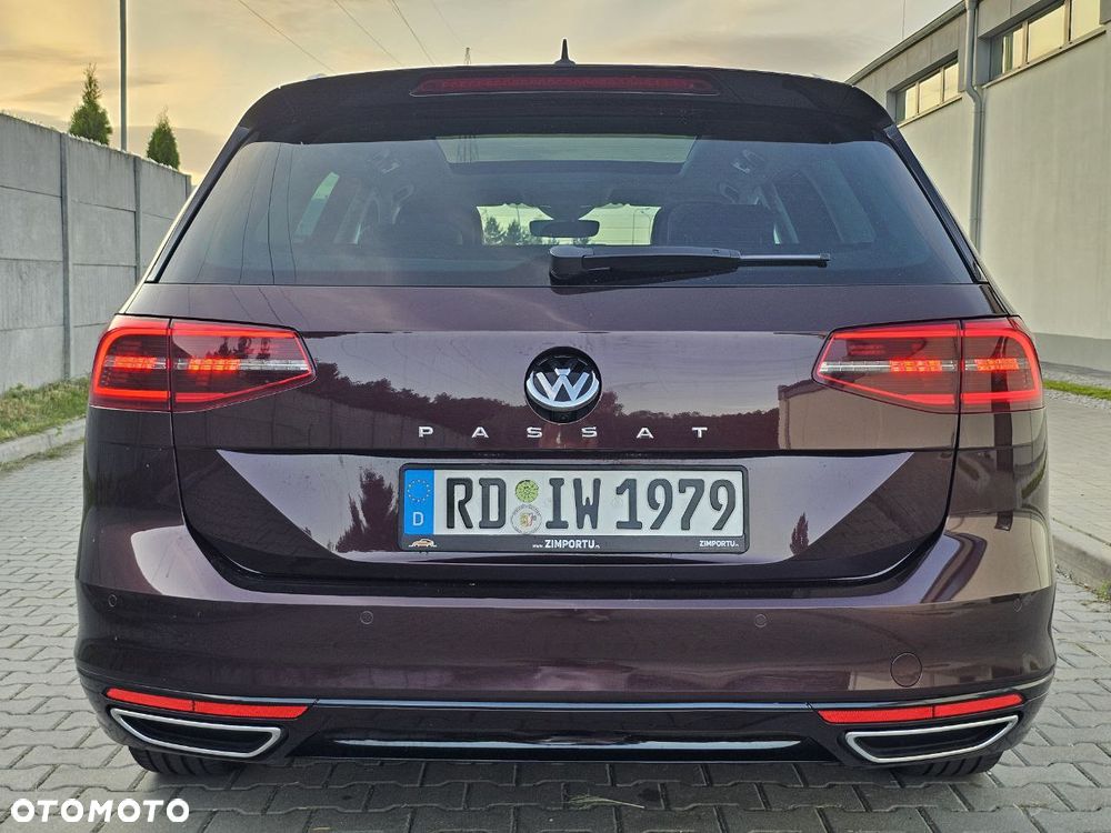 Volkswagen Passat - 10