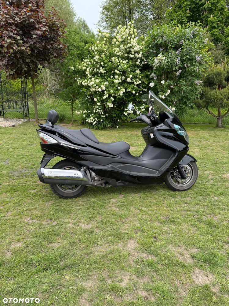 Suzuki Burgman - 4