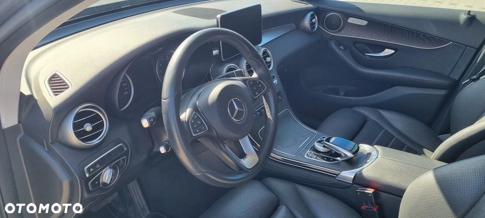 Mercedes-Benz GLC - 9