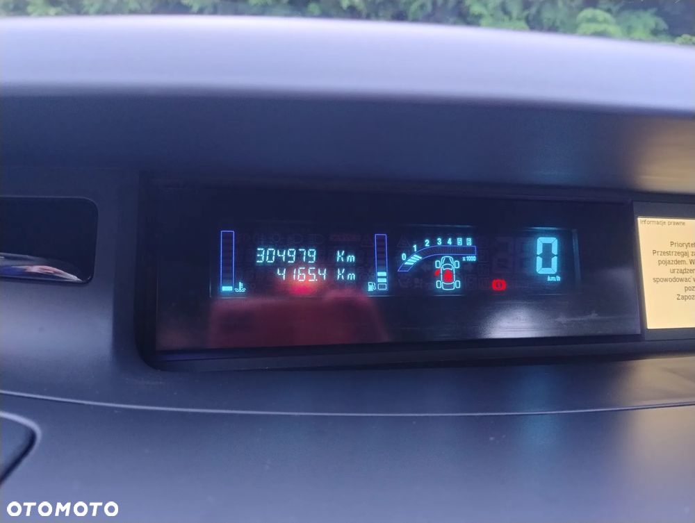 Renault Espace 2.0 dCi Initiale - 8