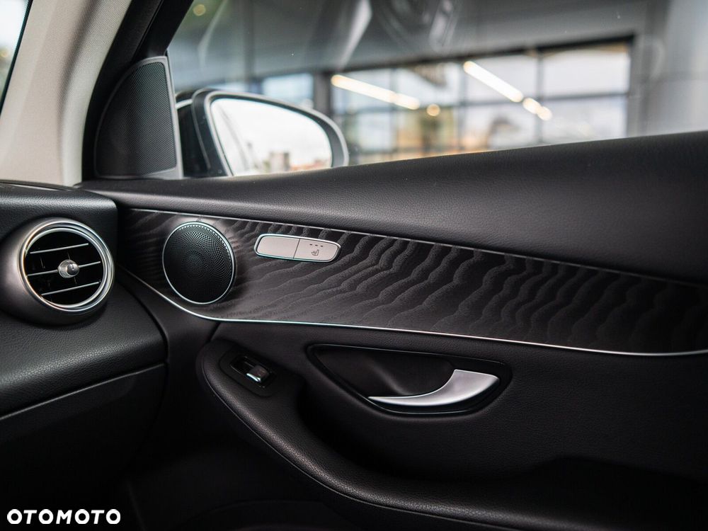 Mercedes-Benz GLC 250 4-Matic - 22