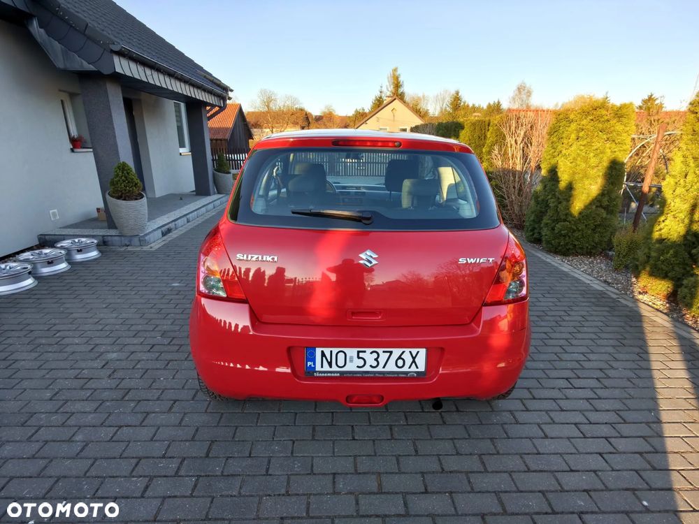 Suzuki Swift - 7