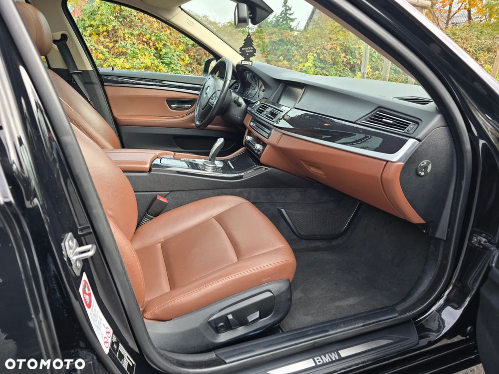 BMW Seria 5 530d - 12